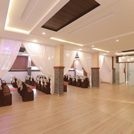 Opm Inn Payyannur Exterior photo