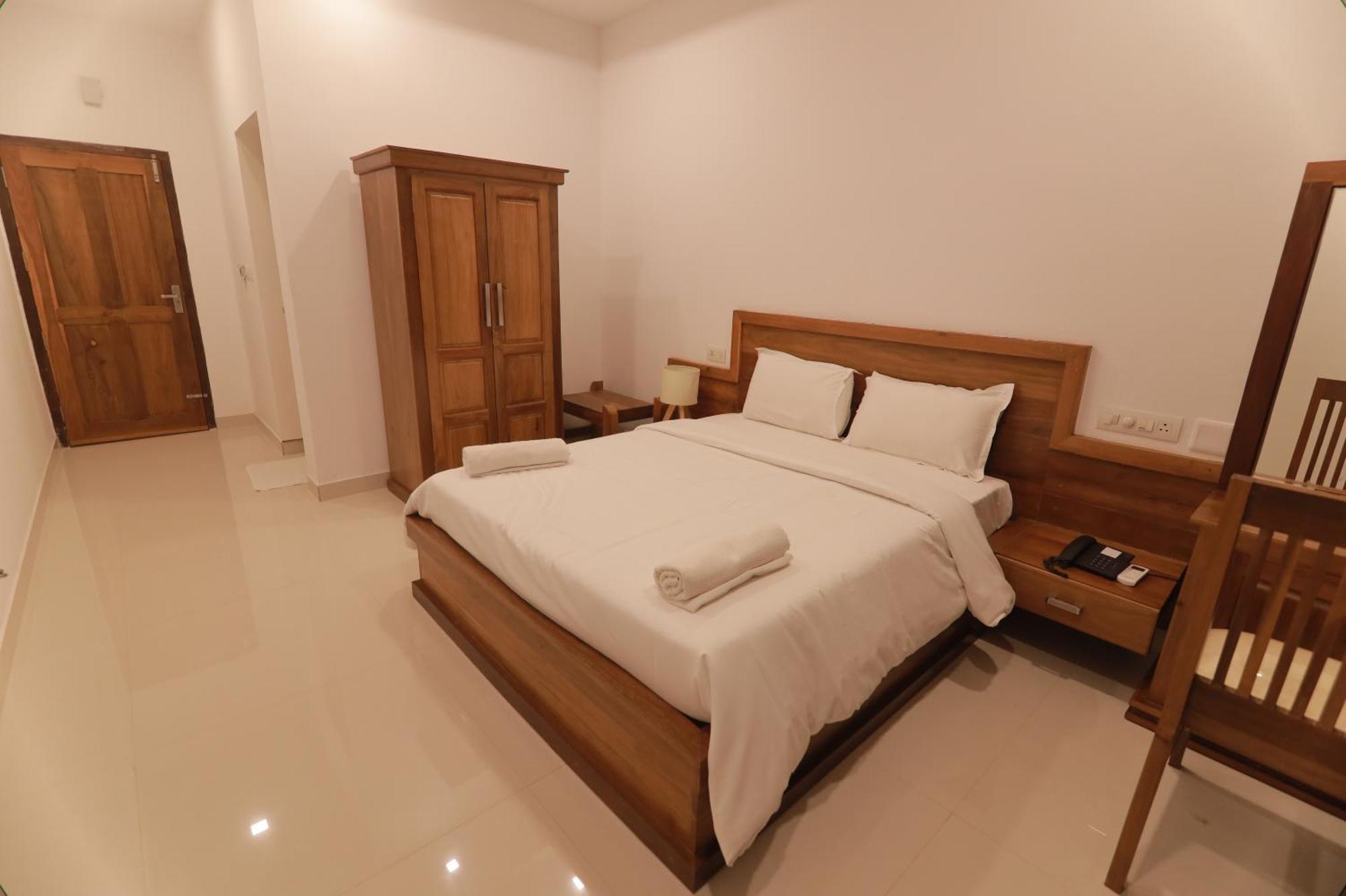 Opm Inn Payyannur Exterior photo